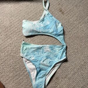 New Asymmetrical One Piece Swimsuit Sz M‎ One Shoulder VYB Cutout Blue Illusion